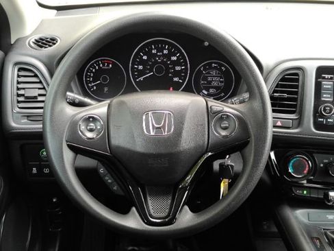 Used 2022 Honda HR-V LX image 28
