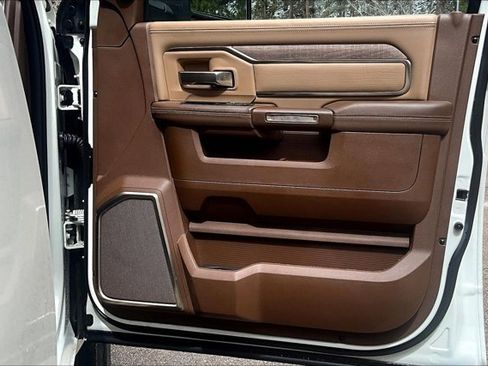 Used 2023 RAM 2500 Limited image 29