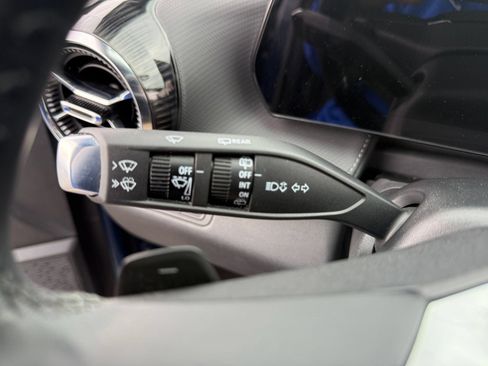Used 2025 Chevrolet Equinox LT AWD/4WD image 27