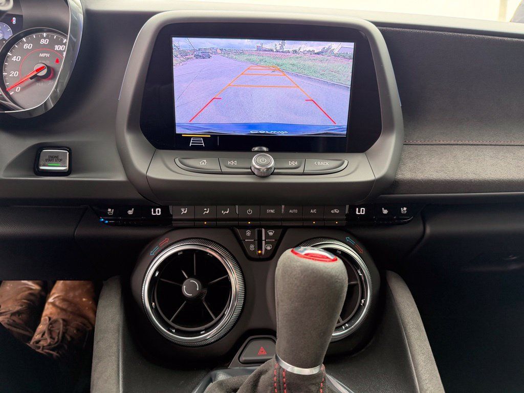 Used 2019 Chevrolet Camaro ZL1 RWD image 18