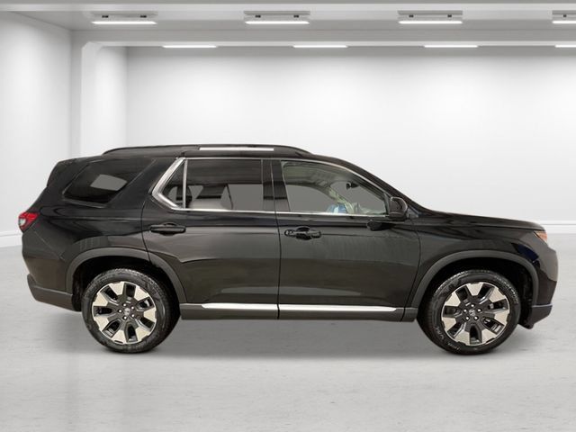 New 2026 Honda Pilot Touring image 2