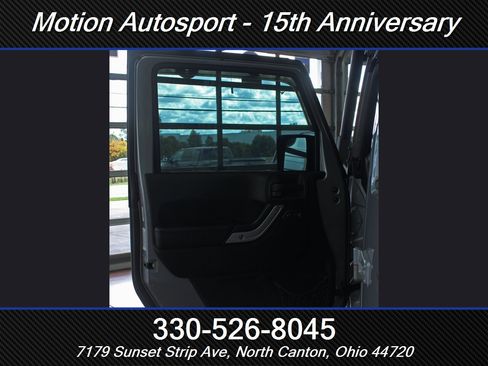 Used 2014 Jeep Wrangler Unlimited Rubicon image 17