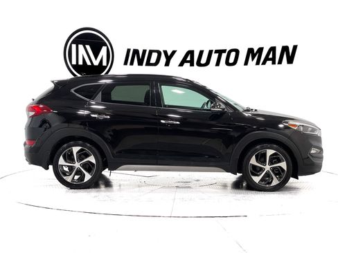 Used 2017 Hyundai Tucson Limited w/ Limited Ultimate Package 03 FWD image 3