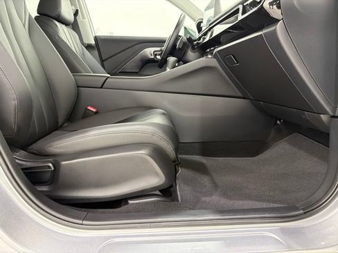 Certified 2026 Acura ADX AWD image 20