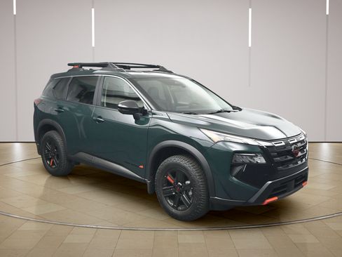 Certified 2026 Nissan Rogue SV w/ Rock Creek Premium Package AWD/4WD image 1
