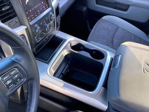 Used 2018 RAM 1500 SLT image 15