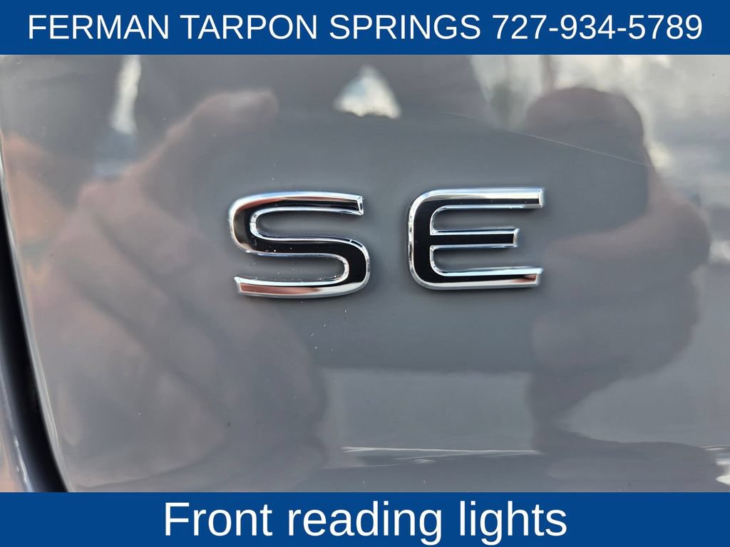 Used 2024 Volkswagen Atlas Cross Sport SE FWD image 17