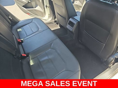 Used 2017 Volkswagen Passat 1.8T R-Line w/ R-Line Lighting Package FWD image 11