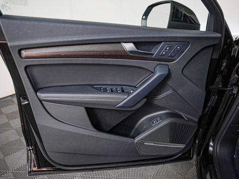 Used 2023 Audi Q5 2.0T Premium Plus w/ Premium Plus Package image 23