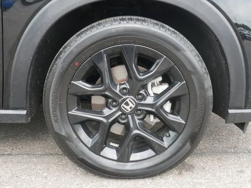 Used 2025 Honda HR-V Sport image 11