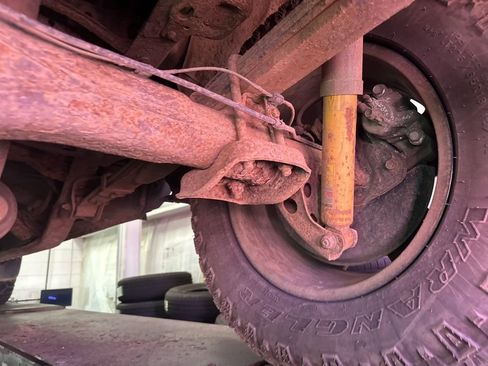 Used 2010 Toyota Tundra Limited image 31