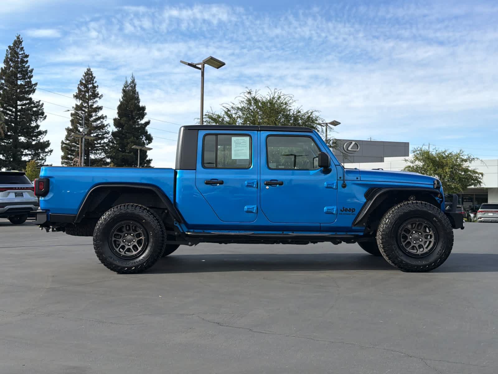Used 2021 Jeep Gladiator Sport AWD/4WD image 6