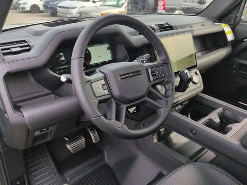New 2026 Land Rover Defender 110 OCTA AWD/4WD image 2