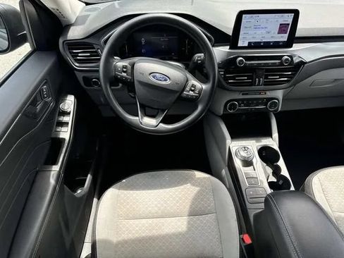 Used 2025 Ford Escape Active FWD image 14