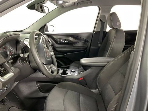 Used 2024 GMC Terrain SLE w/ Driver Convenience Package image 27
