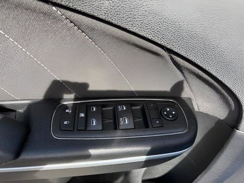 Used 2023 Dodge Charger R/T w/ Technology Group RWD image 16