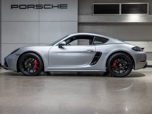 Used 2025 Porsche 718 Cayman GT4 image 2