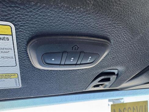 Used 2018 Jeep Wrangler Unlimited Sahara image 15