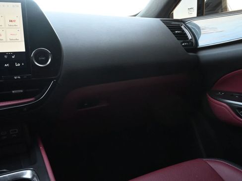 Used 2024 Lexus NX 250 FWD image 8