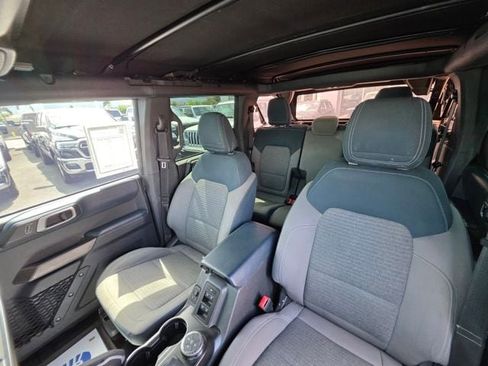 Used 2022 Ford Bronco Outer Banks AWD/4WD image 12