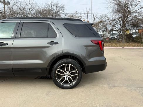 Used 2016 Ford Explorer Sport w/ Equipment Group 401A image 18