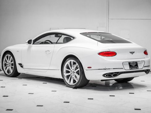 Certified 2023 Bentley Continental GT V8 AWD/4WD image 3