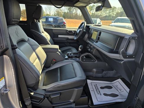 Used 2023 Ford Bronco Big Bend w/ Sasquatch Package image 13