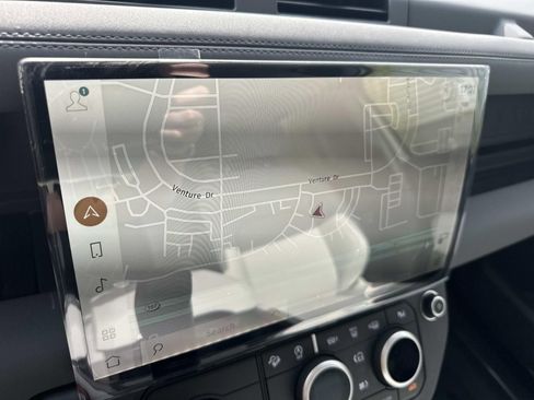 New 2026 Land Rover Defender 110 S AWD/4WD image 15