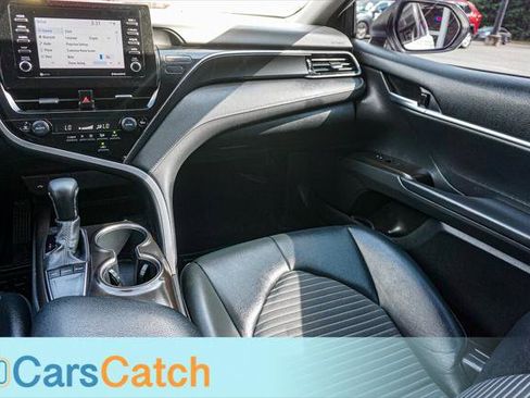Used 2022 Toyota Camry SE FWD image 24
