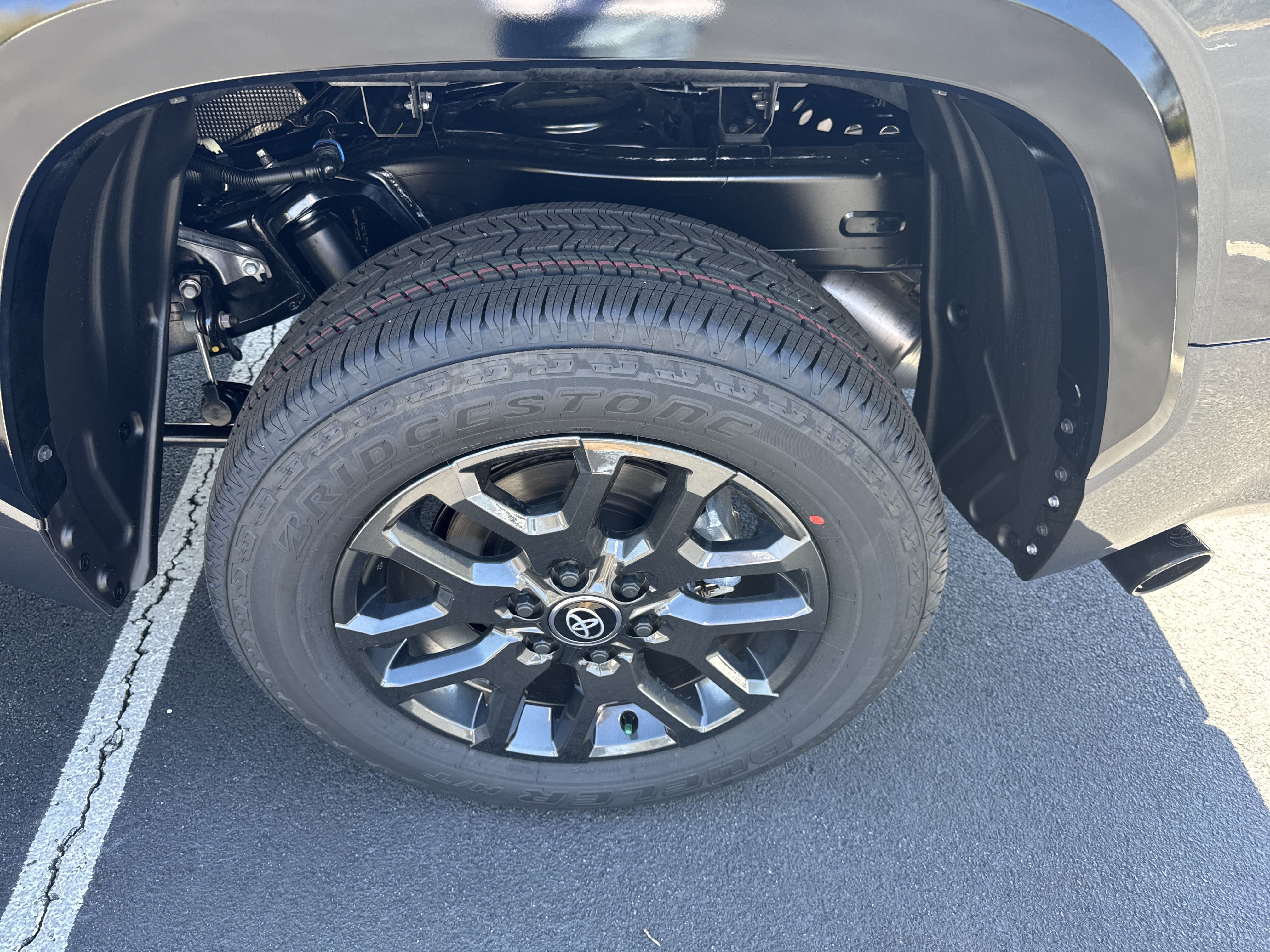 New 2025 Toyota Tundra Platinum AWD/4WD image 12