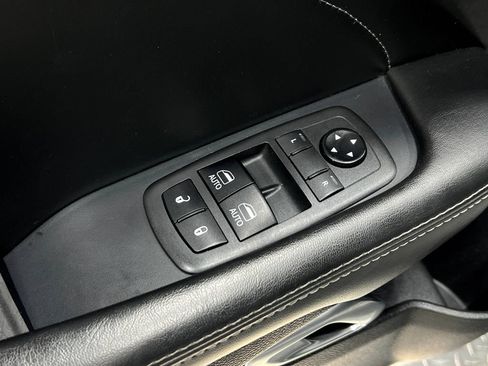 Used 2019 Dodge Challenger R/T Scat Pack w/ Plus Package RWD image 15