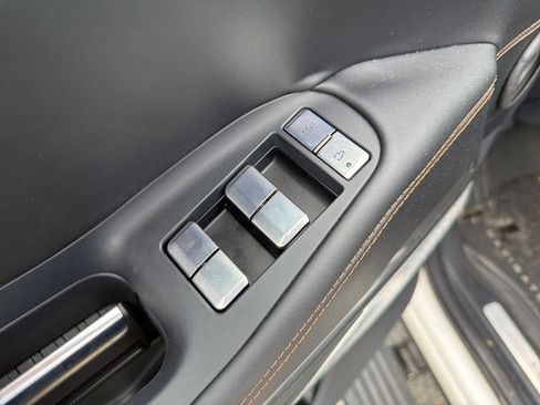 Used 2025 Lincoln Navigator Black Label AWD/4WD image 11