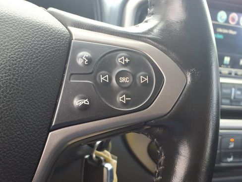 Used 2015 Chevrolet Colorado Z71 AWD/4WD image 17