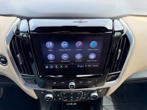 Certified 2022 Chevrolet Traverse Premier FWD image 18