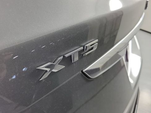Used 2024 Cadillac XT5 Premium Luxury FWD image 5