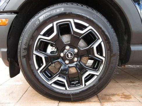 Certified 2025 Ford Bronco Sport Outer Banks w/ Outer Banks Tech Package+ image 8