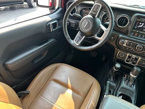 Used 2021 Jeep Gladiator Overland w/ Popular Equipment Package AWD/4WD image 20