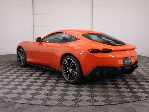 Used 2021 Ferrari Roma image 7