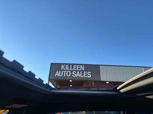 Used 2017 Dodge Challenger SRT Hellcat image 34