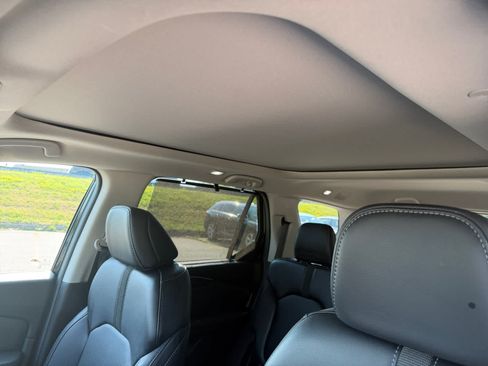 Used 2025 Honda Pilot Touring image 24