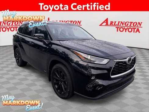Certified 2026 Toyota Highlander XLE AWD/4WD image 1