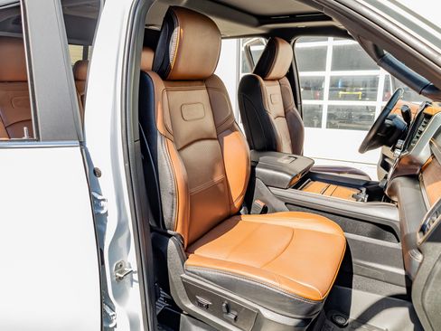 Used 2024 RAM 2500 Limited w/ Safety Group image 33