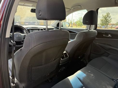 Used 2019 Kia Sorento FWD w/ LX Convenience Package image 9