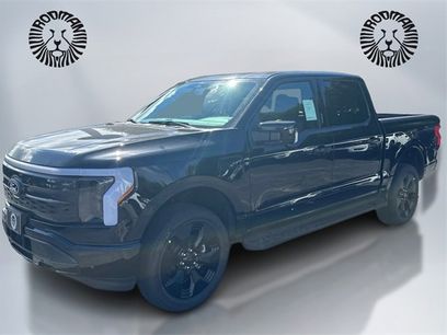 New 2025 Ford F150 Lightning Platinum w/ Dark Elements Package