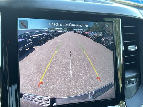 Used 2022 RAM 1500 Big Horn AWD/4WD image 30