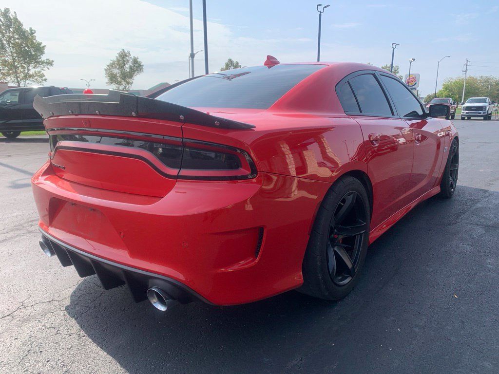 Used 2016 Dodge Charger R/T Scat Pack w/ Technology Group RWD image 3