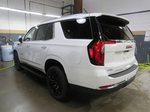 New 2026 GMC Yukon Elevation w/ Elevation Premium Package image 4