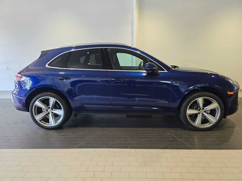 Used 2025 Porsche Macan AWD/4WD image 8