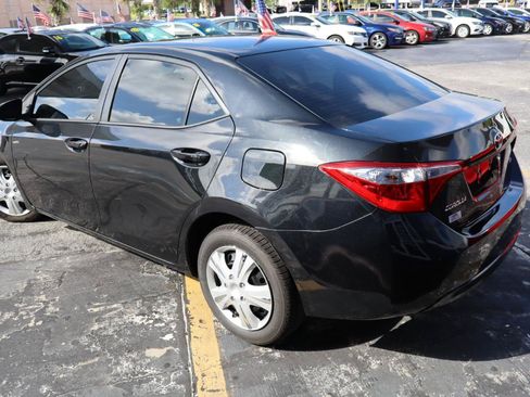 Used 2016 Toyota Corolla LE FWD image 5