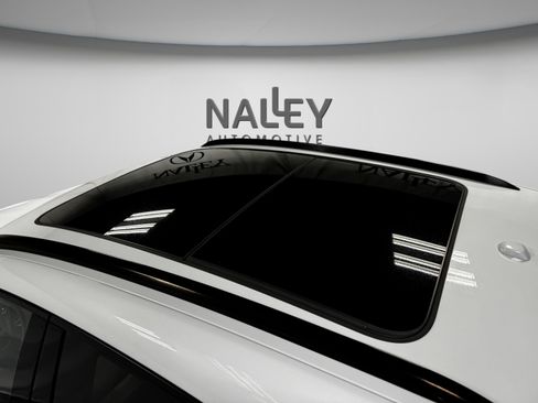 Used 2018 Porsche Macan Sport Edition image 40